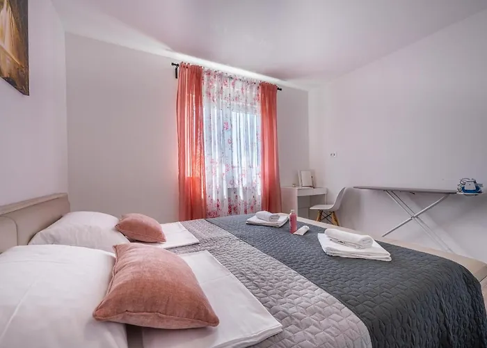 Apartman Domus Alba *