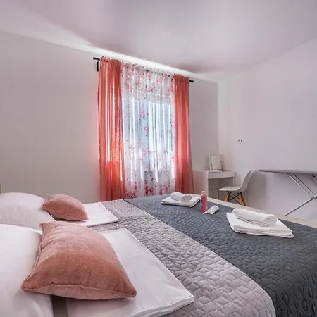 Apartment Domus Alba *