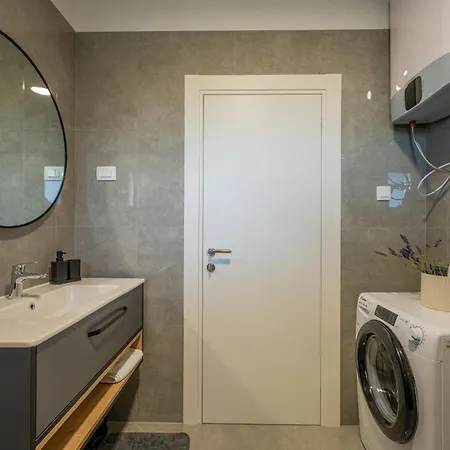 Apartment Domus Alba Pula